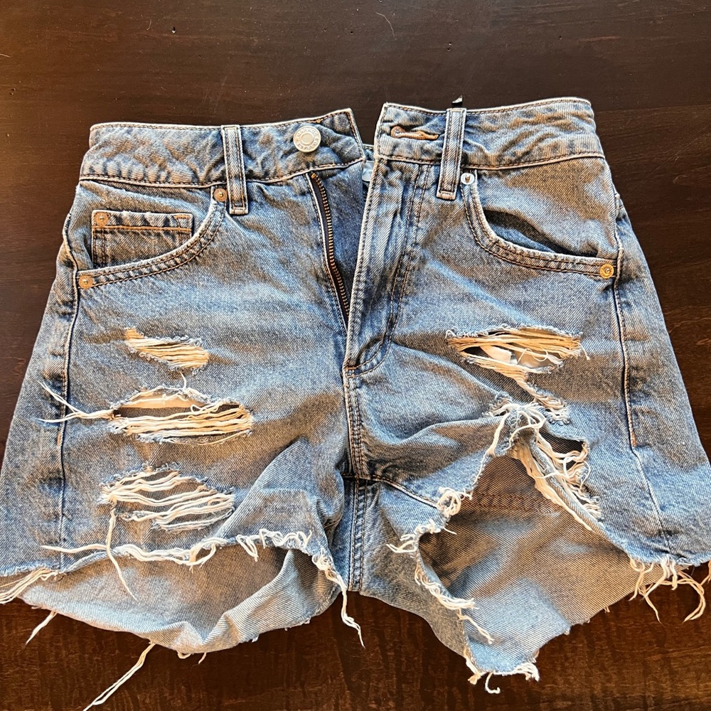 GARAGE denim shorts size 0/24 waist